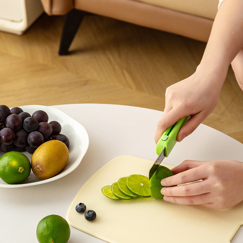3-in-1 Fruit Knife