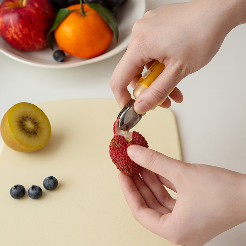 3-in-1 Fruit Knife