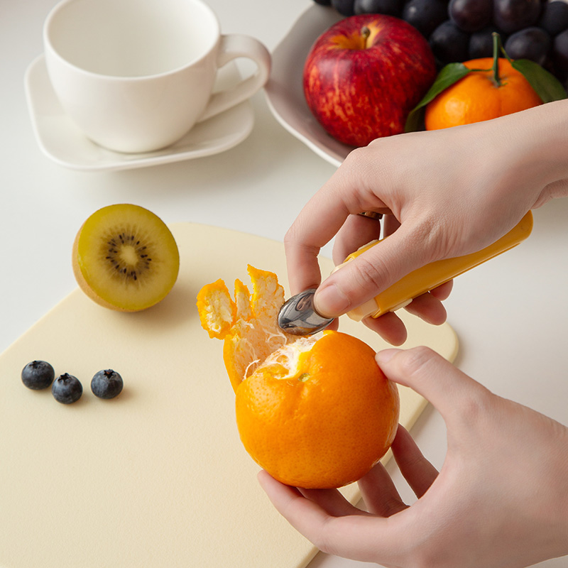 3-in-1 Fruit Knife
